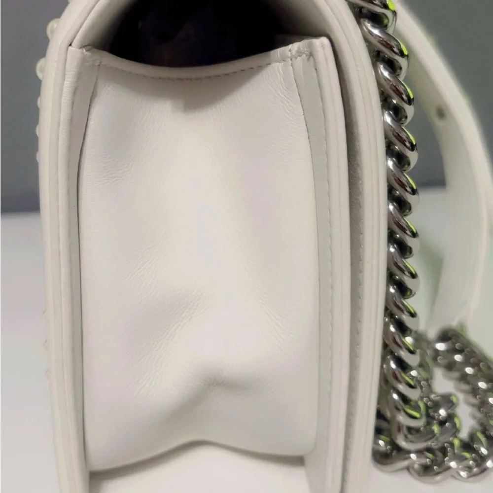 Chanel Boy Pearl medium bag! - Picture 4 of 9